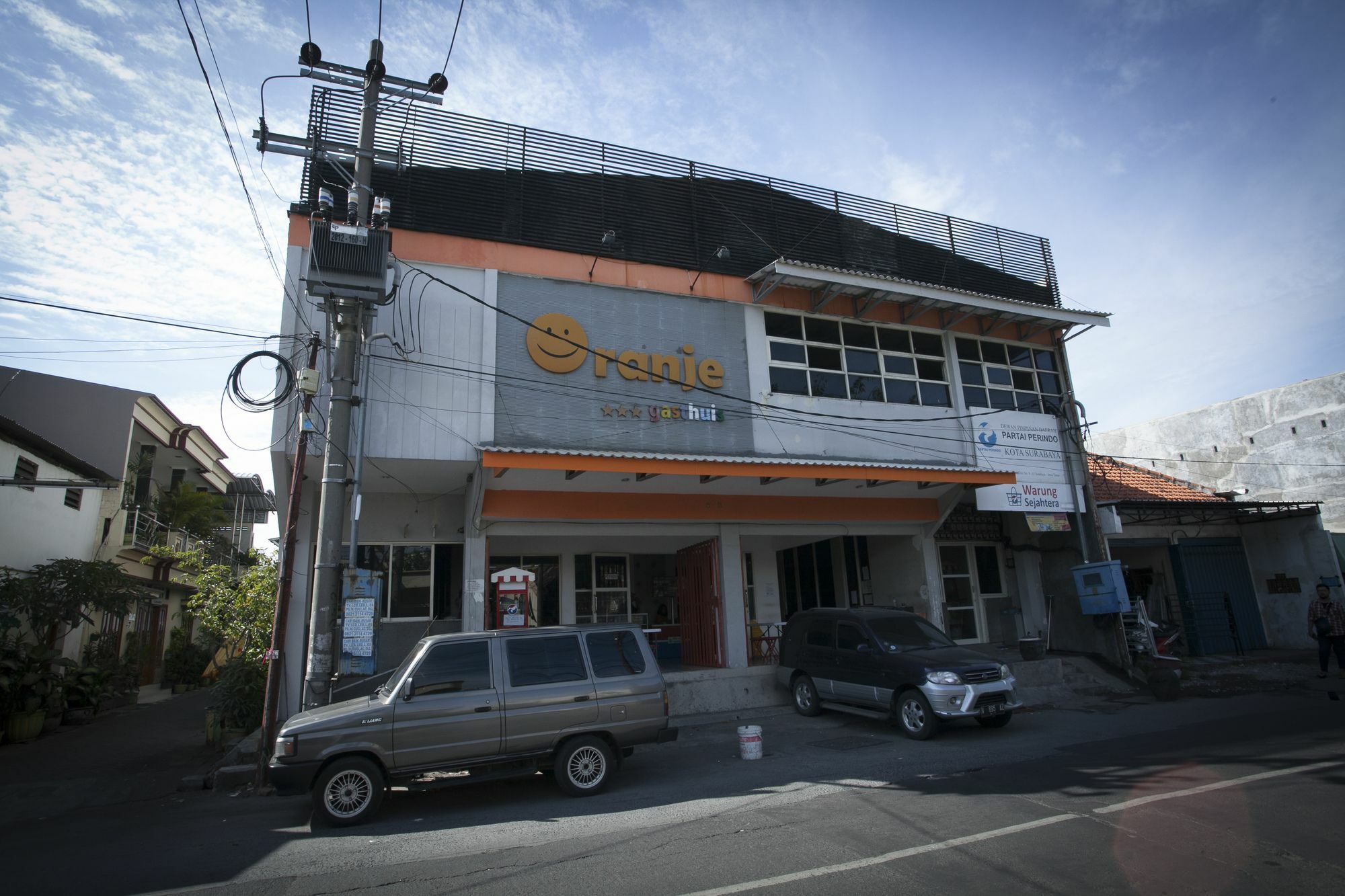 Hotel RedDoorz near Suroboyo Carnival Park Surabaja Zewnętrze zdjęcie